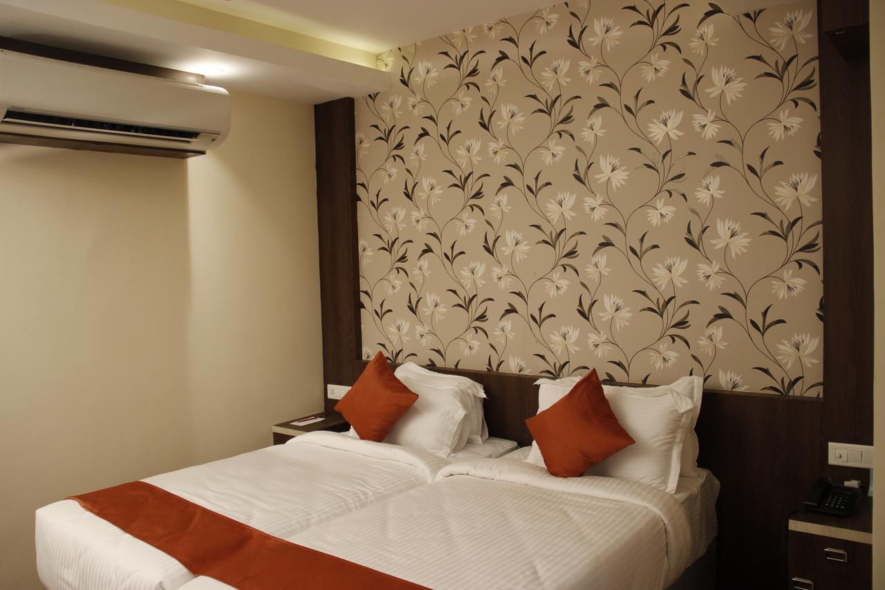 Regenta Inn Larica Calcutta Exterior foto