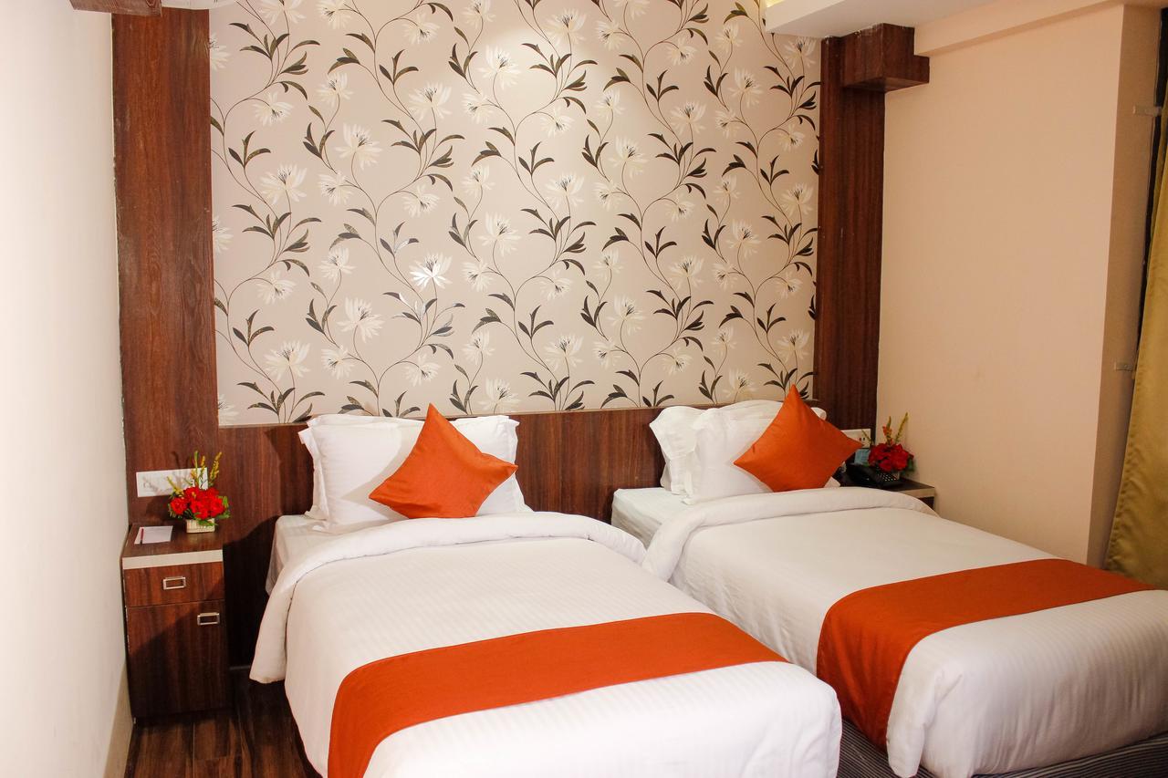 Regenta Inn Larica Calcutta Exterior foto