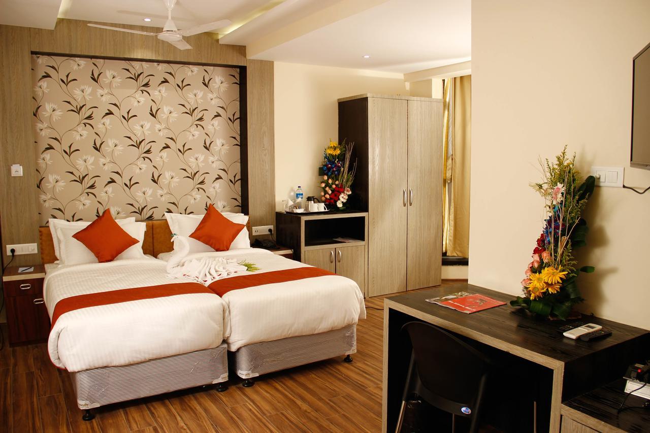 Regenta Inn Larica Calcutta Exterior foto