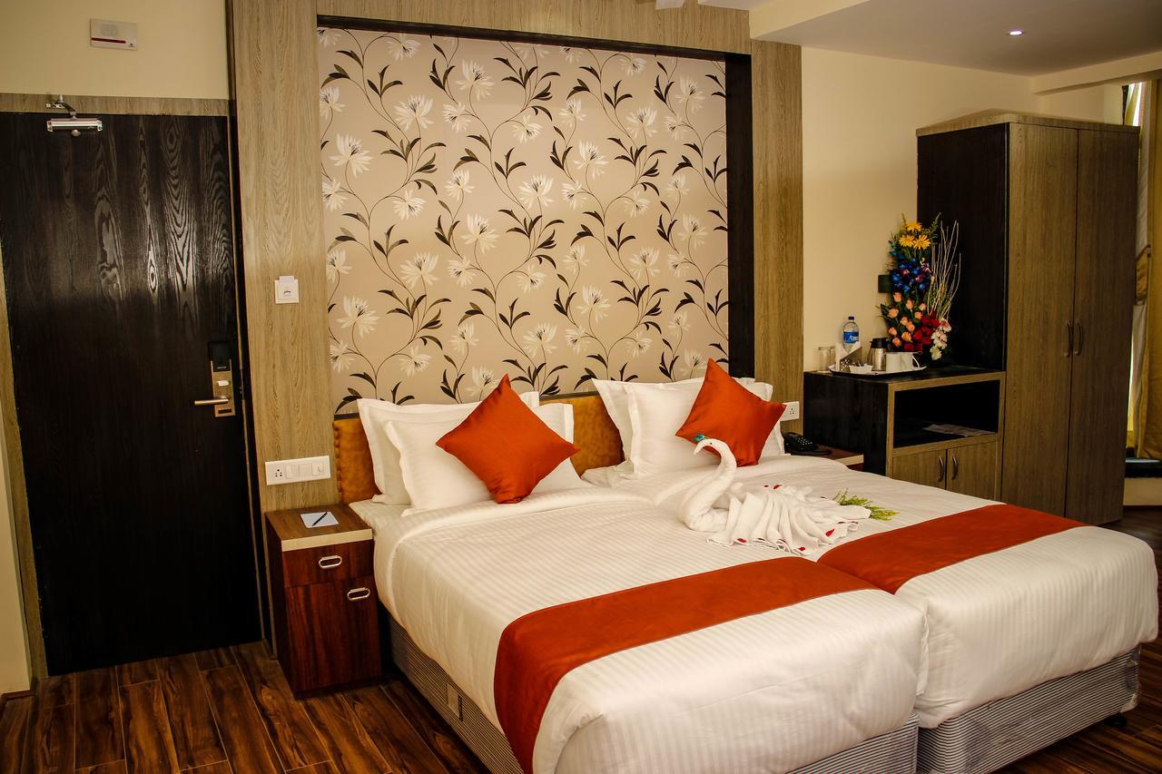 Regenta Inn Larica Calcutta Exterior foto