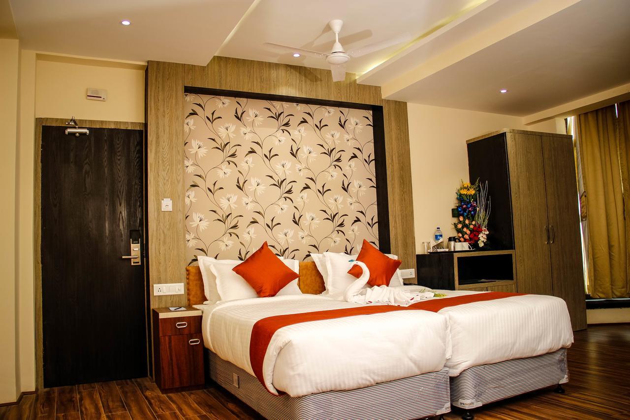 Regenta Inn Larica Calcutta Exterior foto