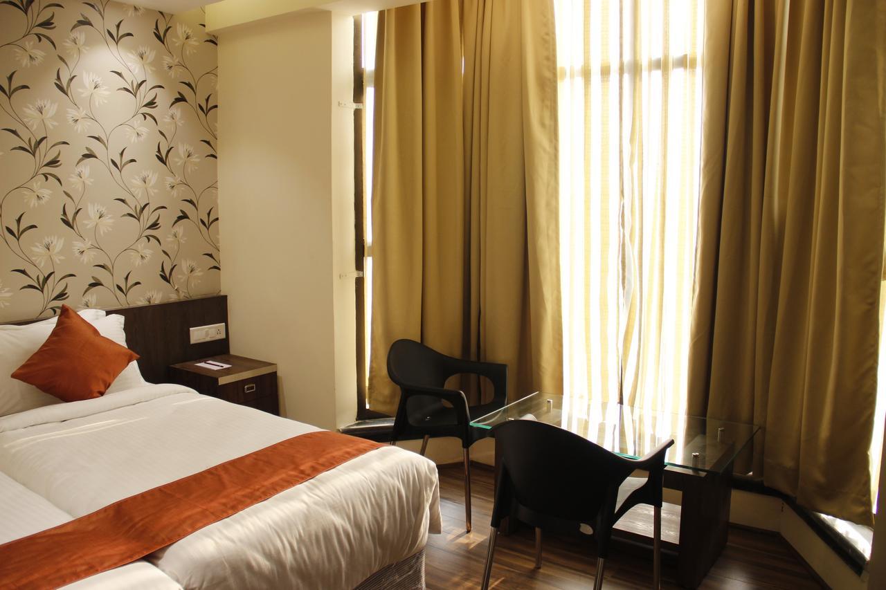 Regenta Inn Larica Calcutta Exterior foto