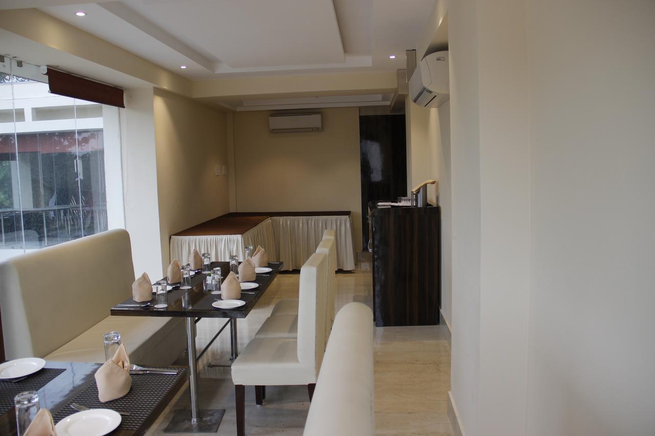 Regenta Inn Larica Calcutta Exterior foto