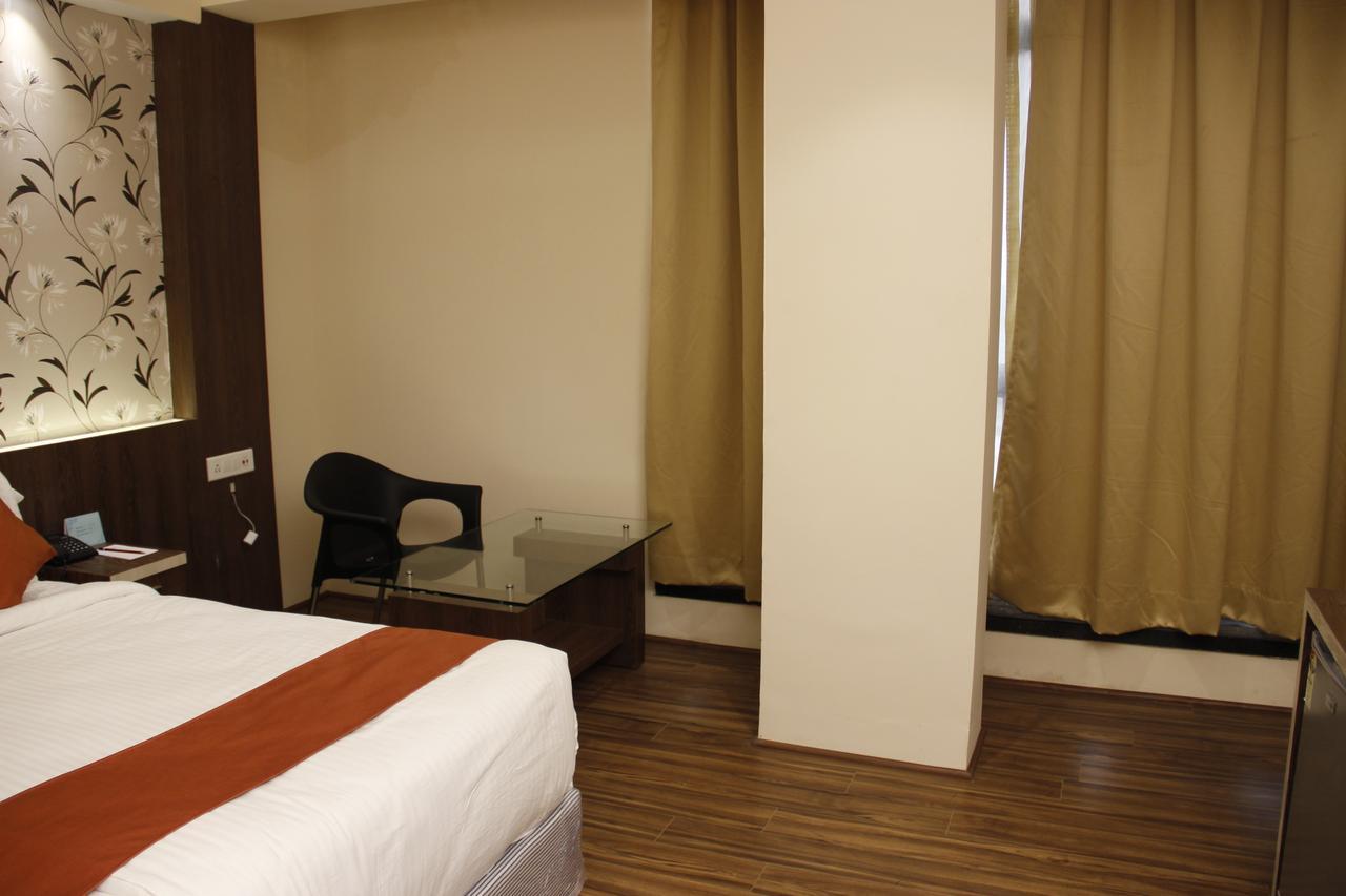 Regenta Inn Larica Calcutta Exterior foto